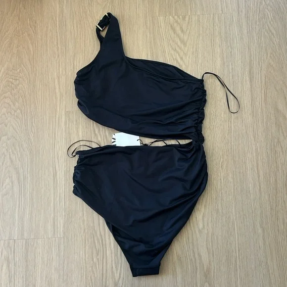 NWT Zara Cutout One Shoulder One Piece Swimsuit M - Picture 9 of 9